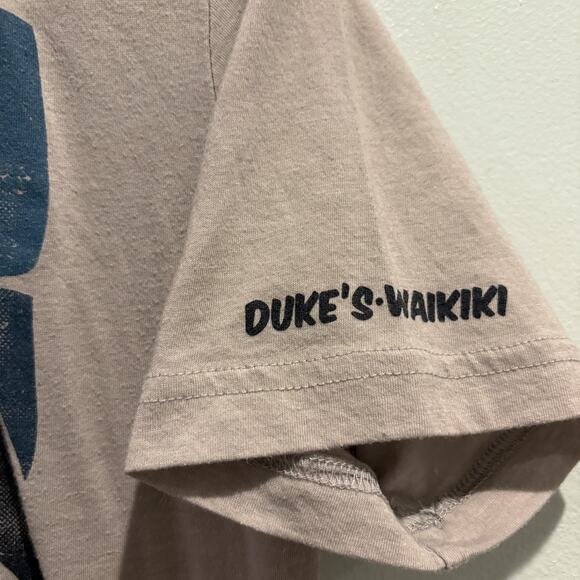 Duke's Waikiki Shirt Mens Small Tan Retro Surf Wave Graphic Tee Hawaii Beach - Picture 2 of 11